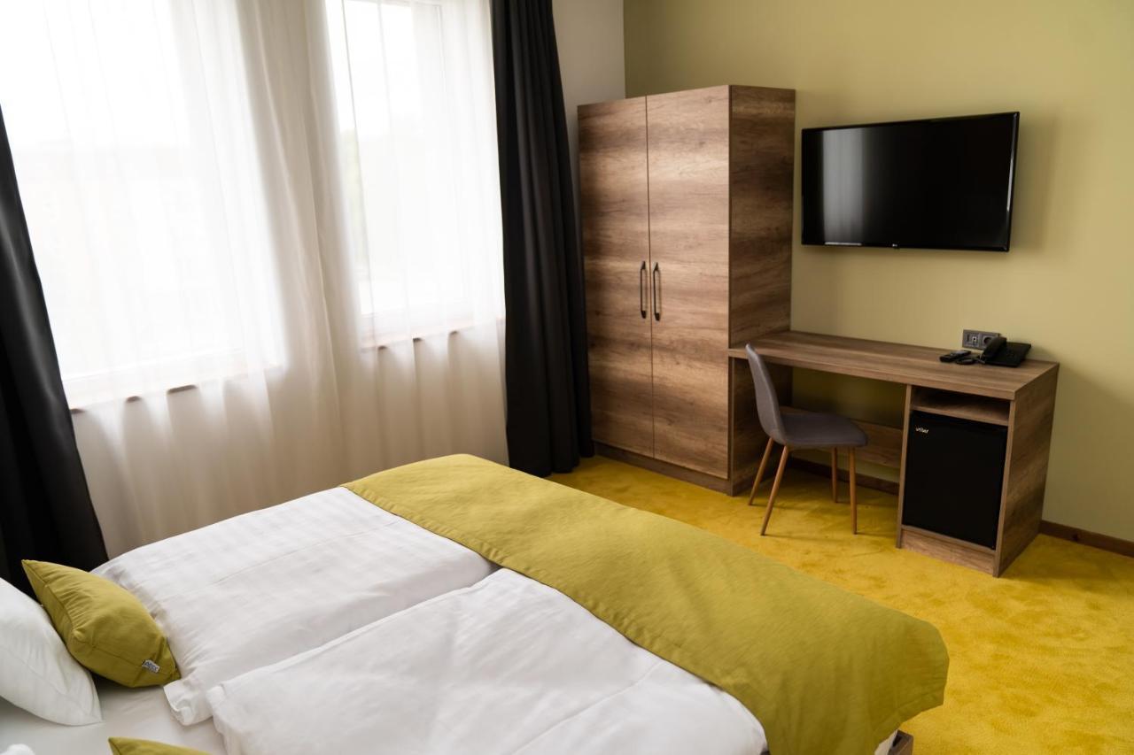 Hotel Kristaly Konferencia & Wellness Ajka Exteriör bild